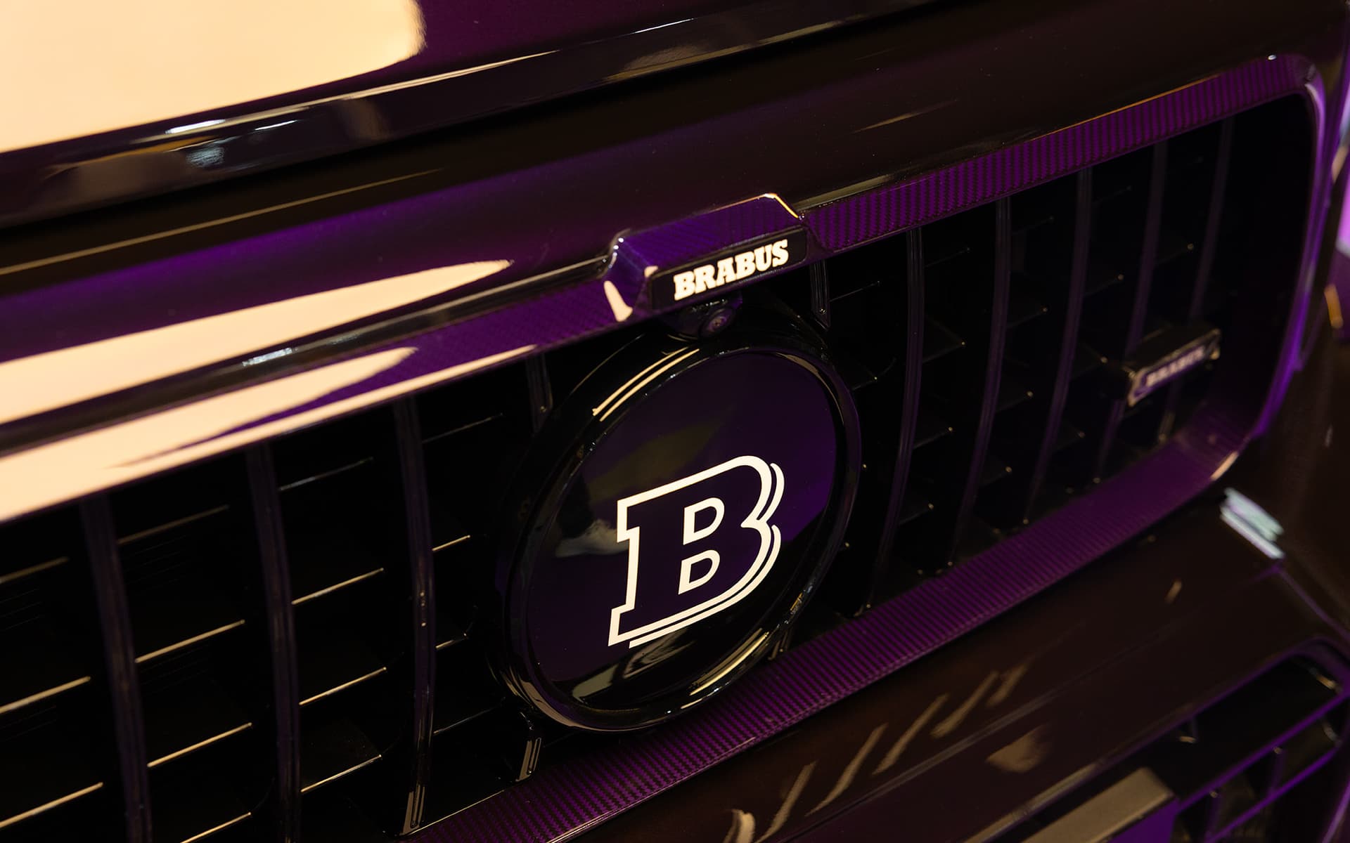 2022 Brabus Mercedes-AMG G 63 Rocket Edition 900 Purple & White 12