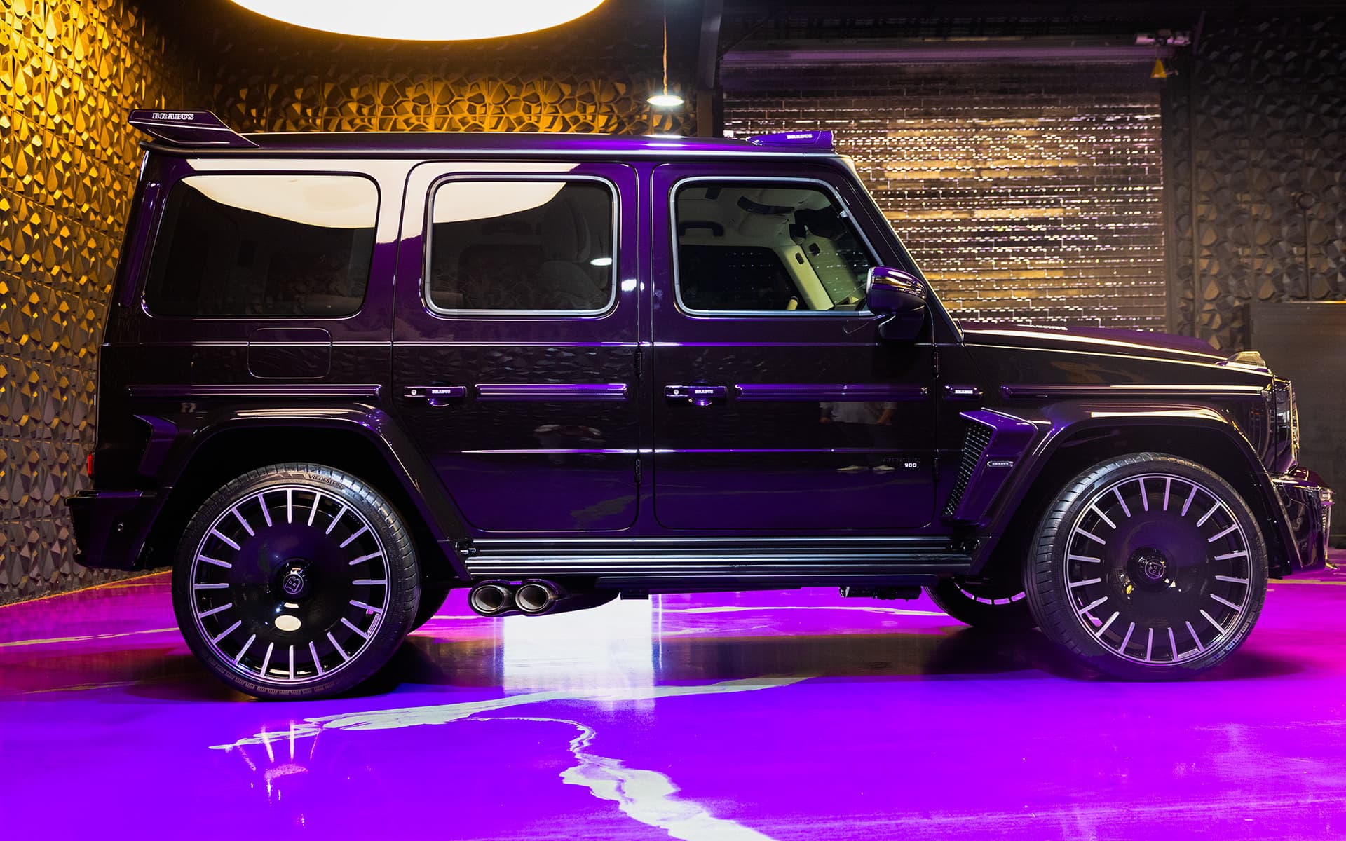 2022 Brabus Mercedes-AMG G 63 Rocket Edition 900 Purple & White 4