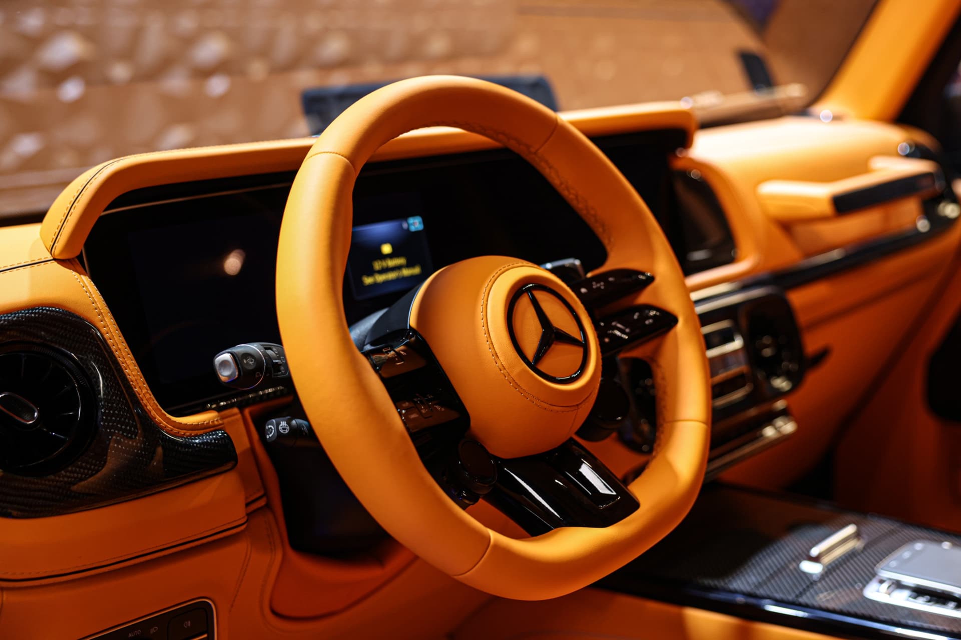 2026 Brabus Mercedes-AMG G 63 Black & orange 9