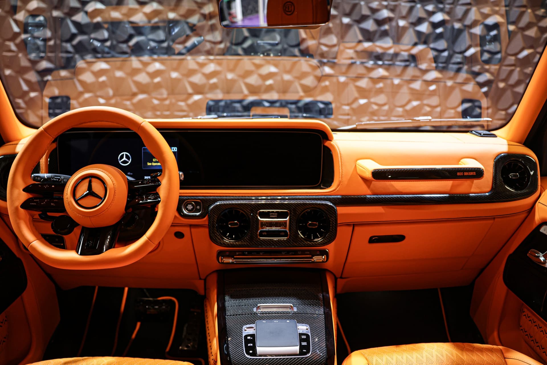 2026 Brabus Mercedes-AMG G 63 Black & orange 11