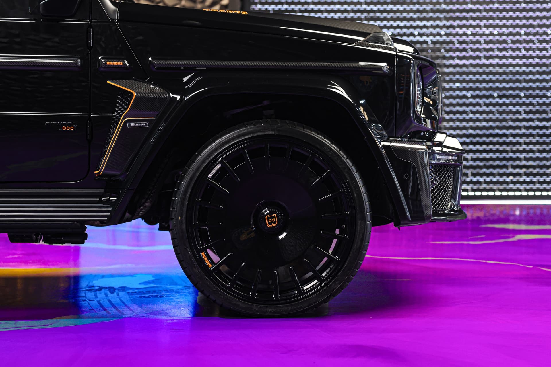 2026 Brabus Mercedes-AMG G 63 Black & orange 5