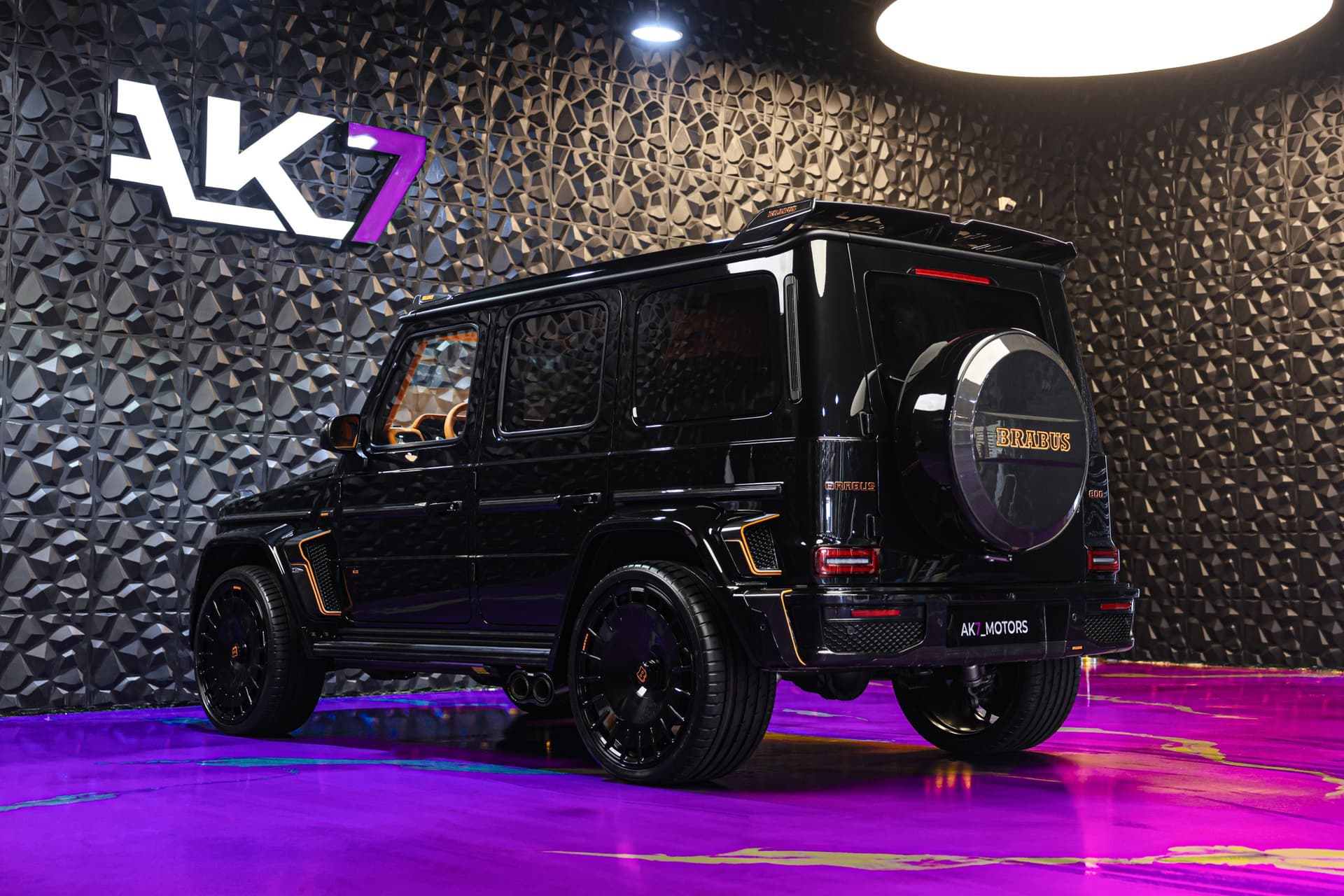 2026 Brabus Mercedes-AMG G 63 Black & orange 6