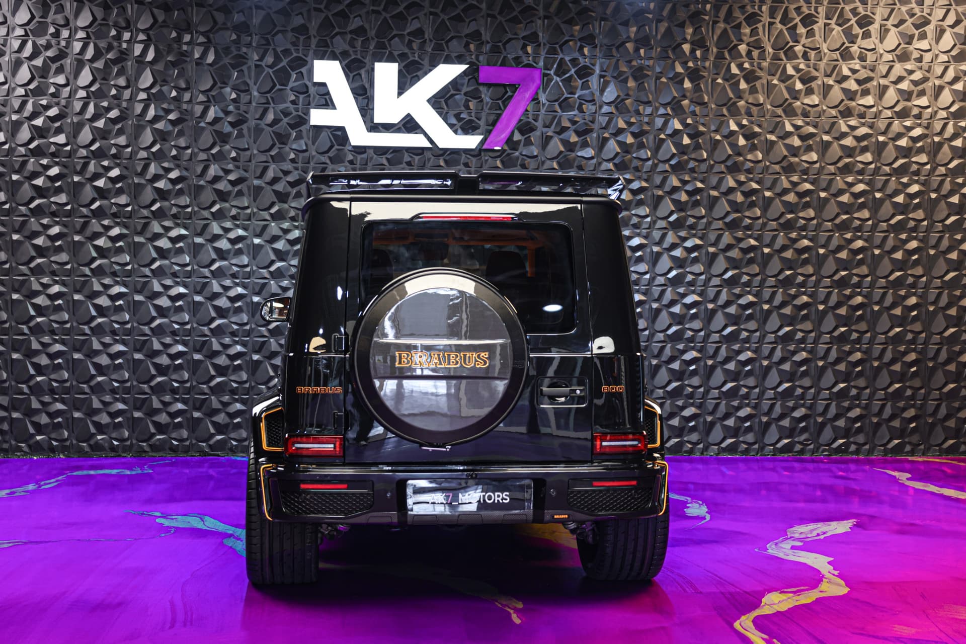 2026 Brabus Mercedes-AMG G 63 Black & orange 7