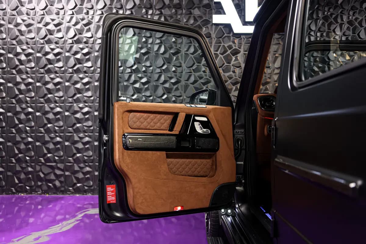 2026 Brabus Mercedes-AMG G 63 Black & Brown 10