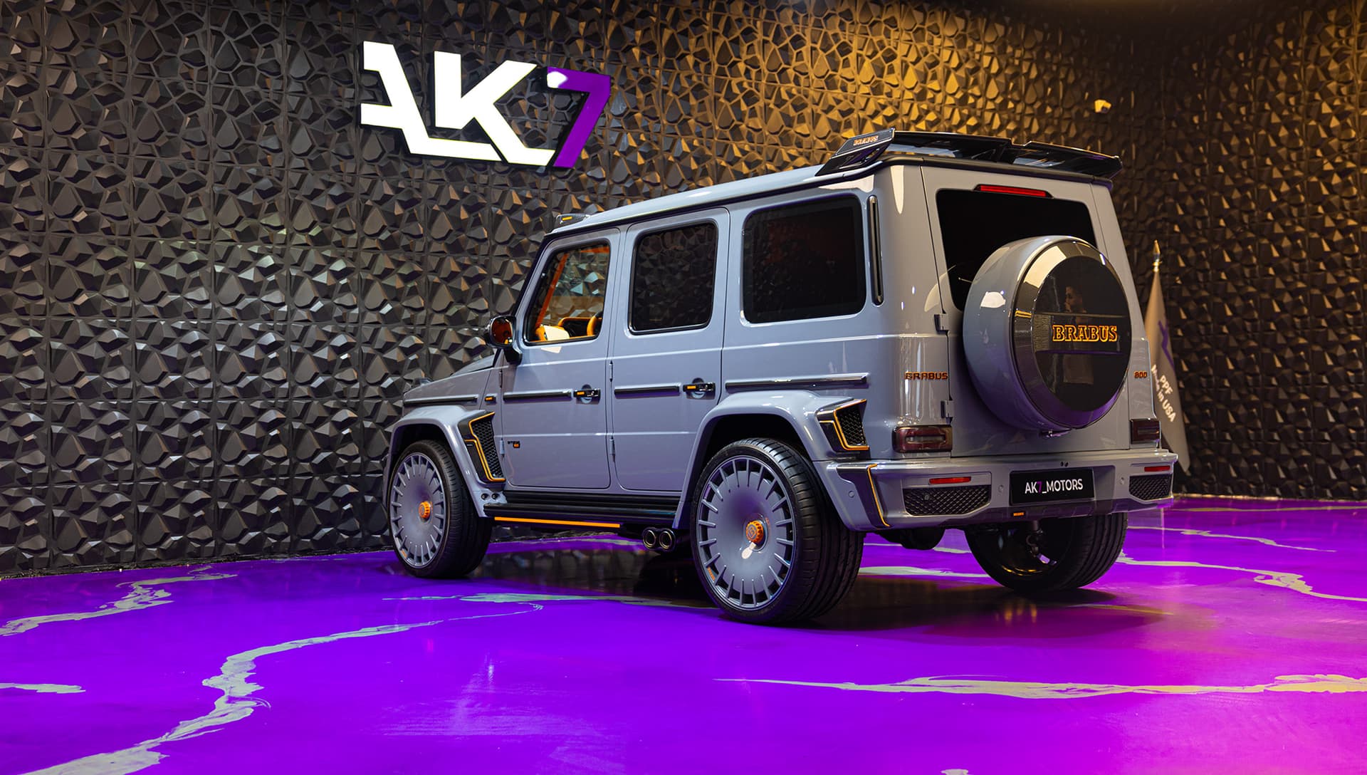 2023 Brabus Mercedes-AMG G 63 800 Grey & Orange 5