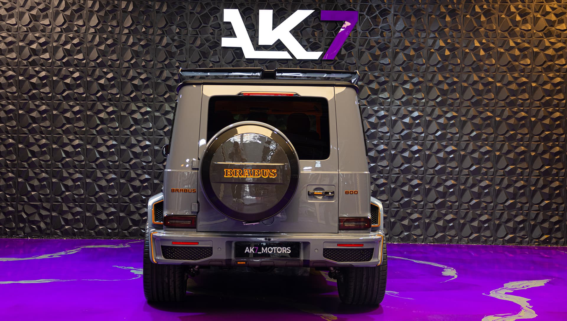 2023 Brabus Mercedes-AMG G 63 800 Grey & Orange 6
