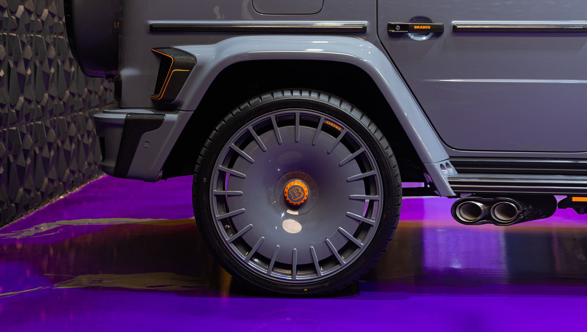 2023 Brabus Mercedes-AMG G 63 800 Grey & Orange 8