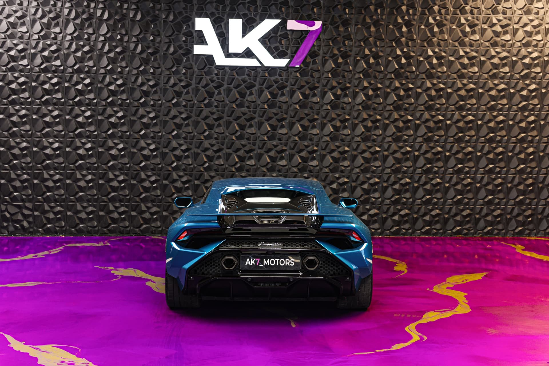 2023 Lamborghini Huracán Tecnica blue with black interior 5