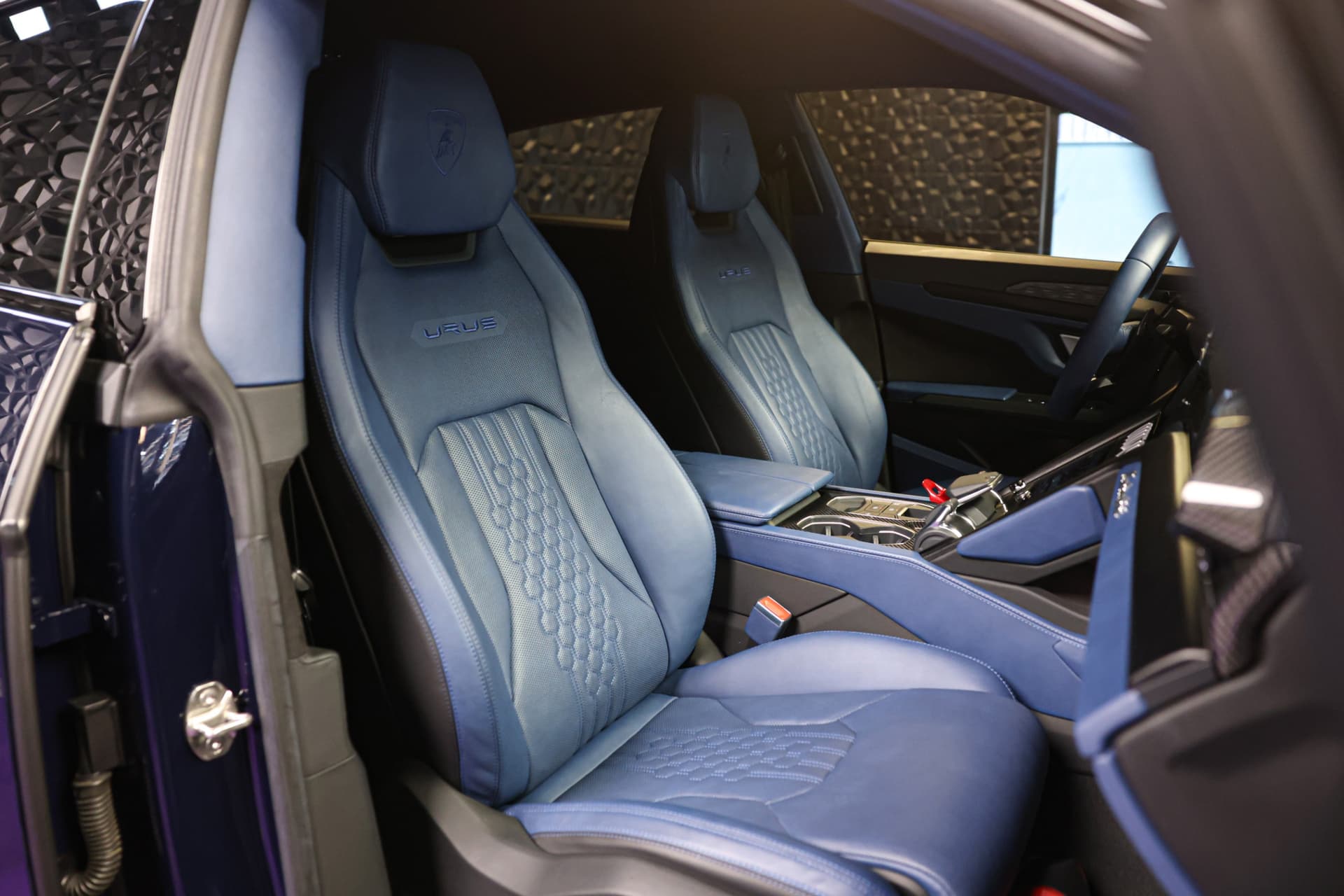 2023 Lamborghini Urus S dark blue with light blue interior 12