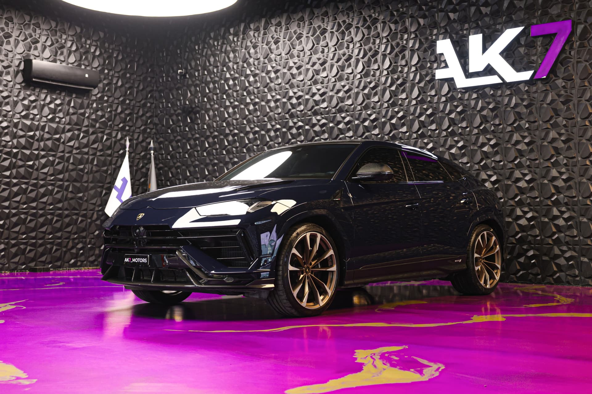 2023 Lamborghini Urus S dark blue with light blue interior 3