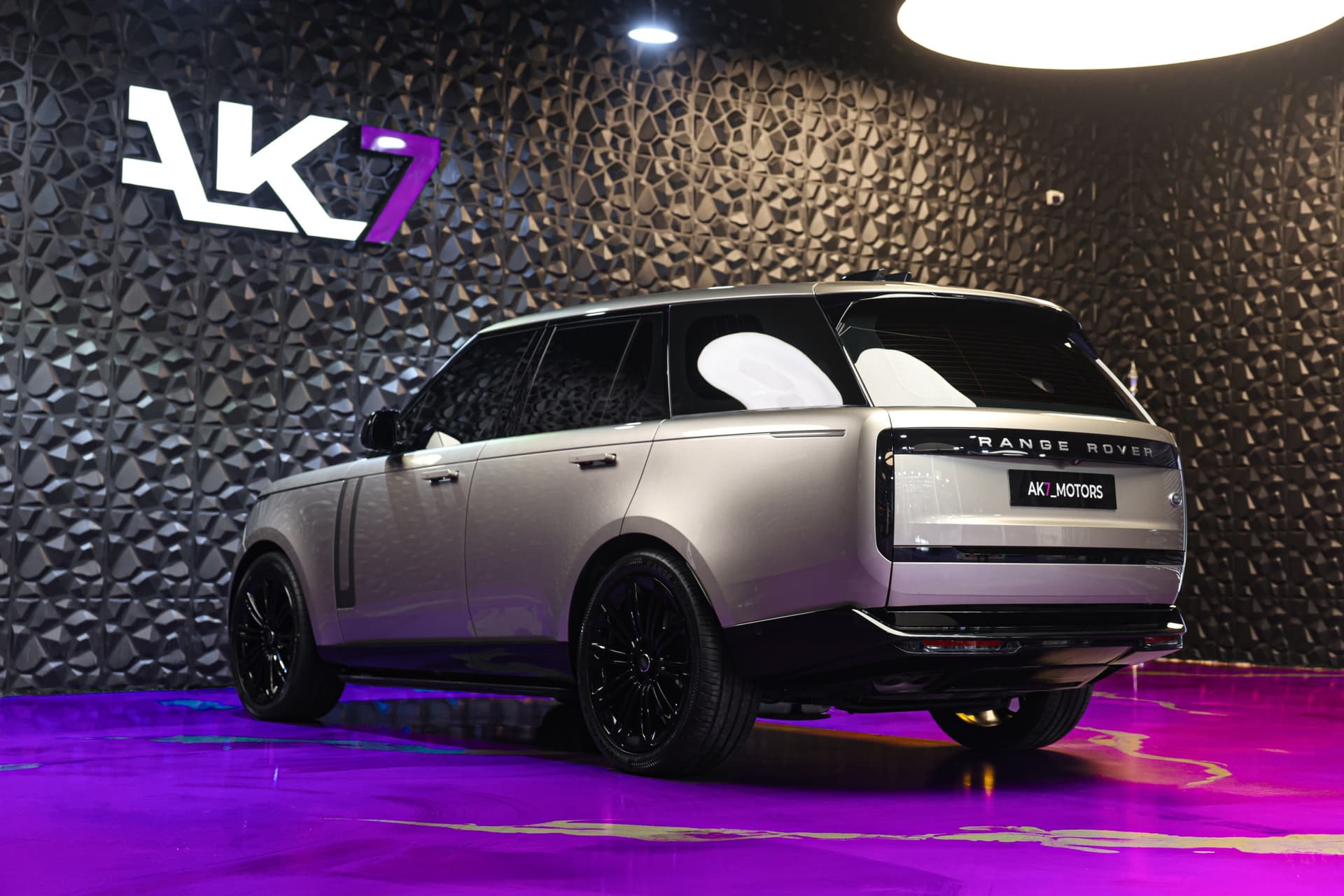 2023 Land Rover Range Rover HSE P530 6