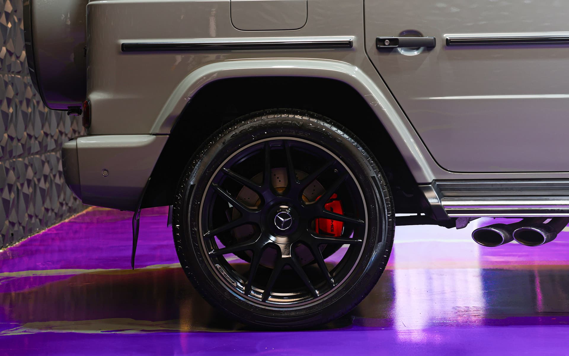 2024 Mercedes-AMG G 63 Grey with Red Interior 4