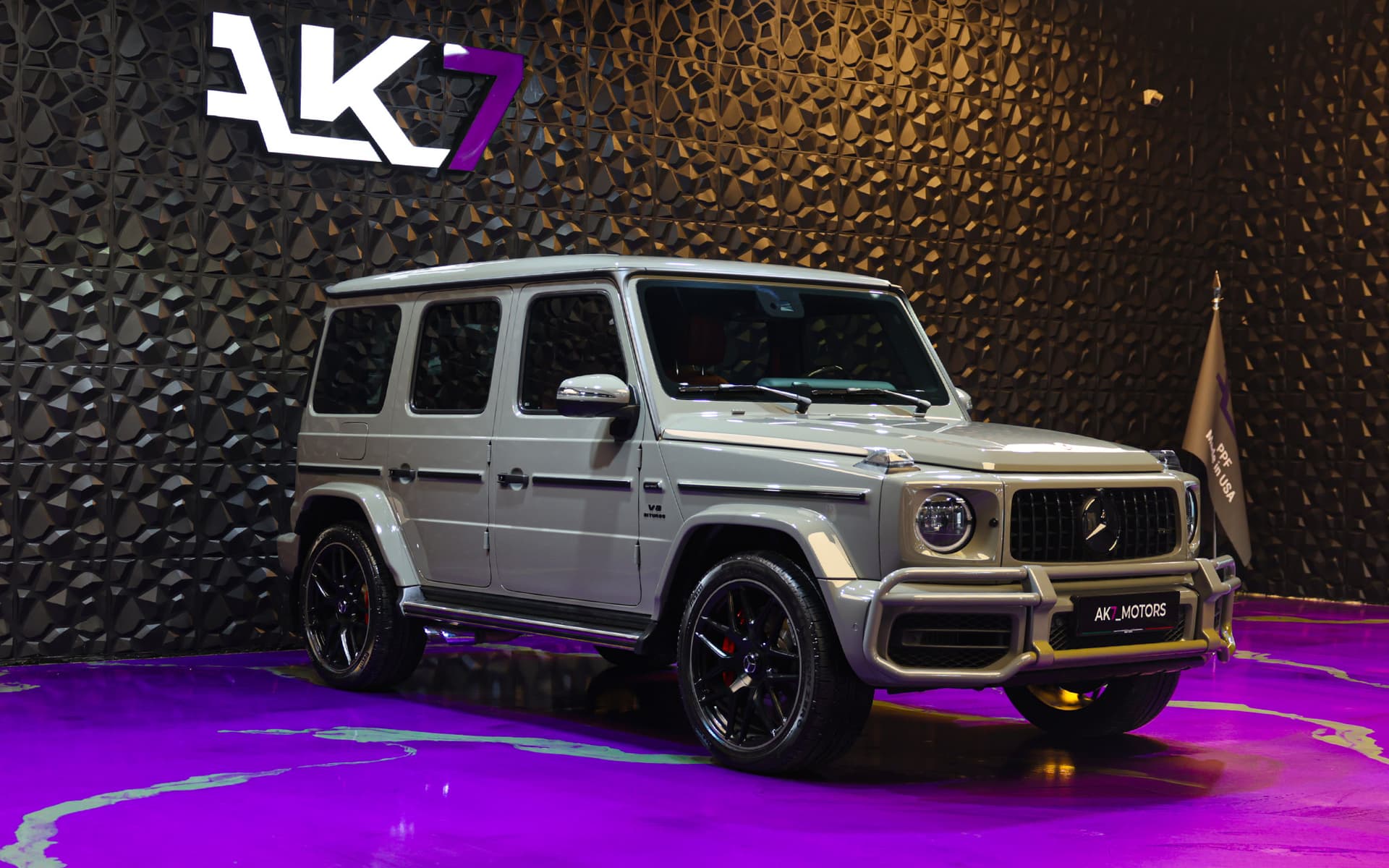 2024 Mercedes-AMG G 63 Grey with Red Interior
