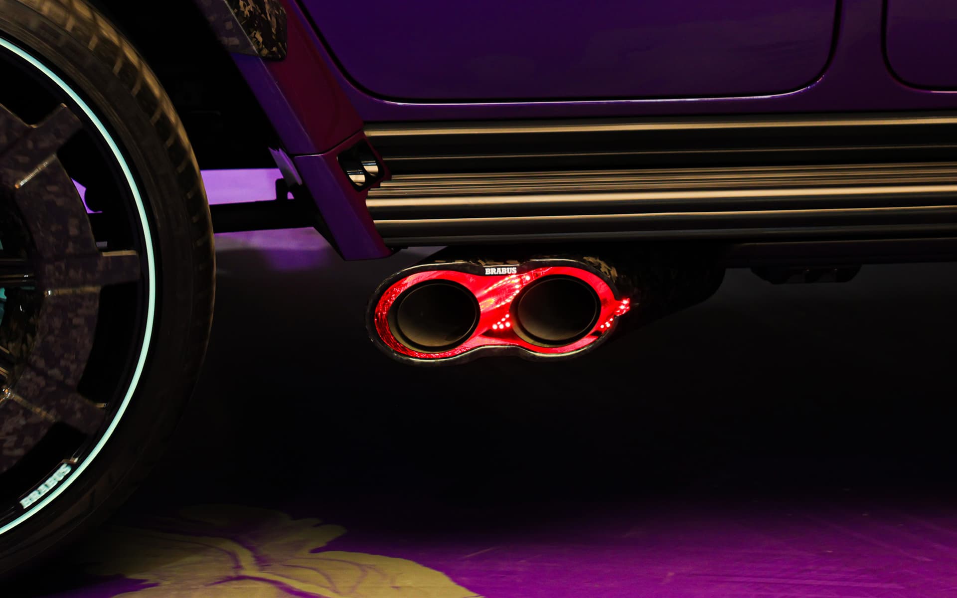 2021 Brabus 900 Rocket Edition Purple & Cyan 10