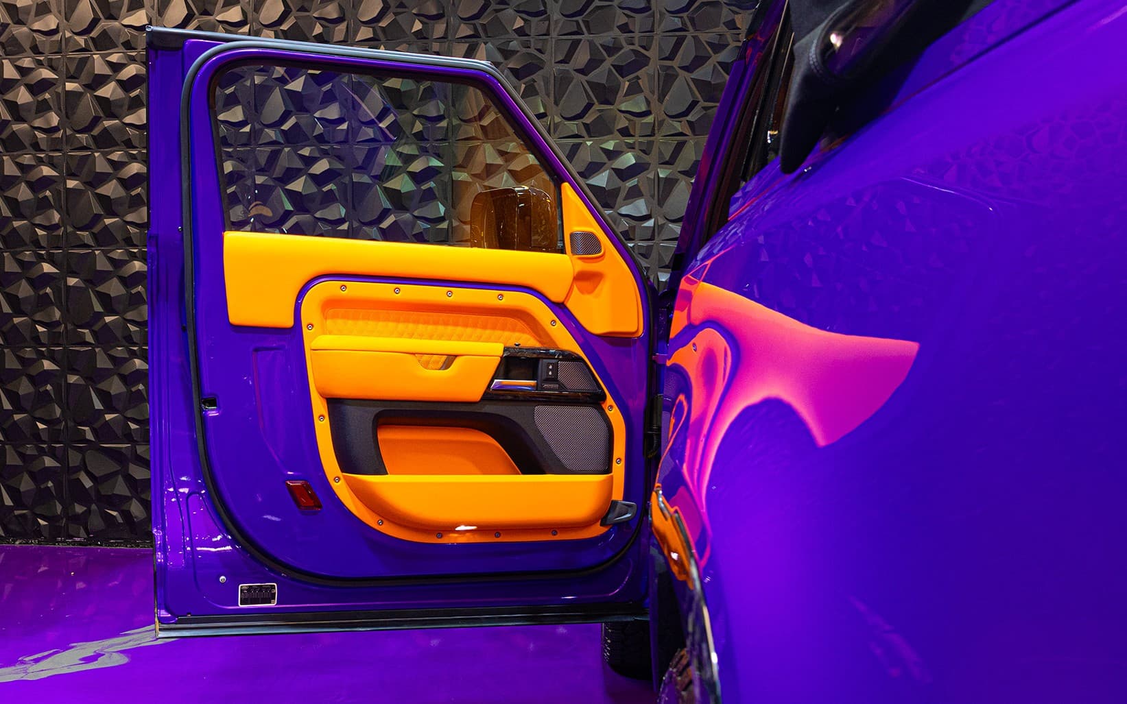 2022 Land Rover Defender 110 Convertible Purple 13