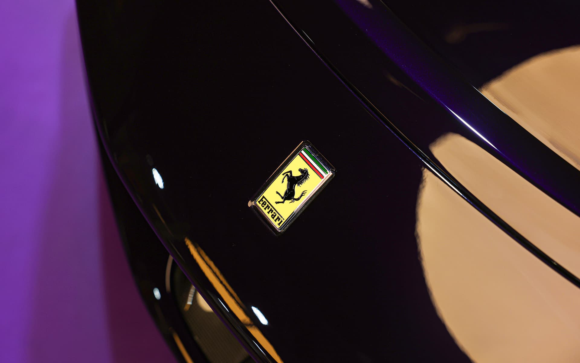 2022 Ferrari SF90 Coupe Hybrid 986 HP Purple & White 11