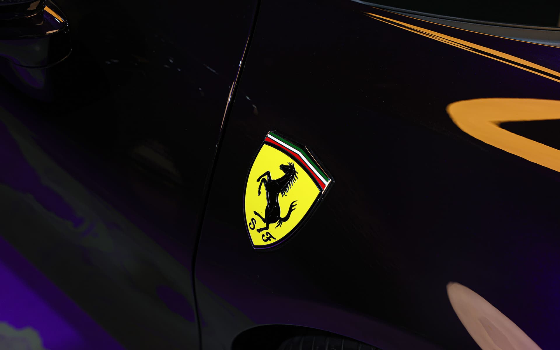 2022 Ferrari SF90 Coupe Hybrid 986 HP Purple & White 14