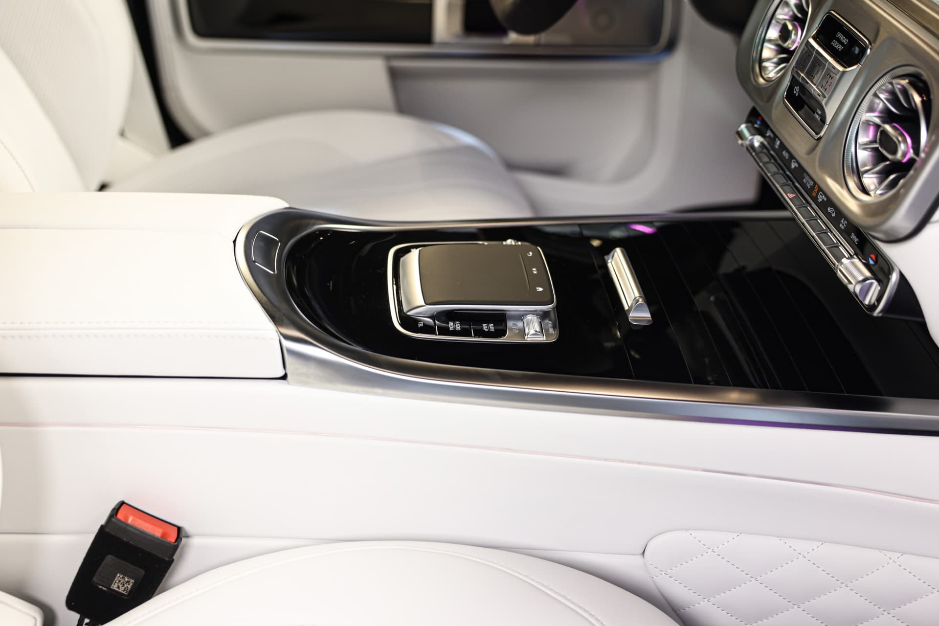 2025 Mercedes-Benz AMG G63 Grey with White Interior 15