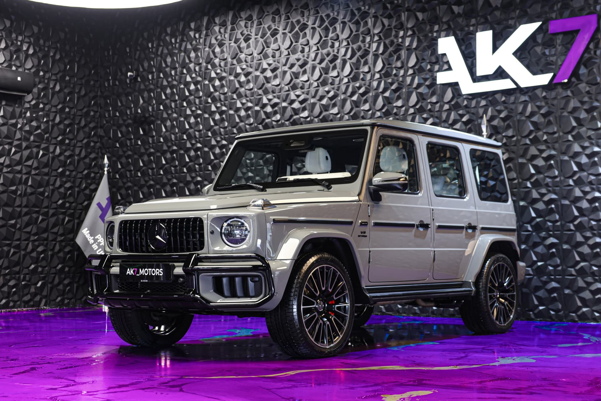2025 Mercedes-Benz AMG G63 Grey with White Interior 3
