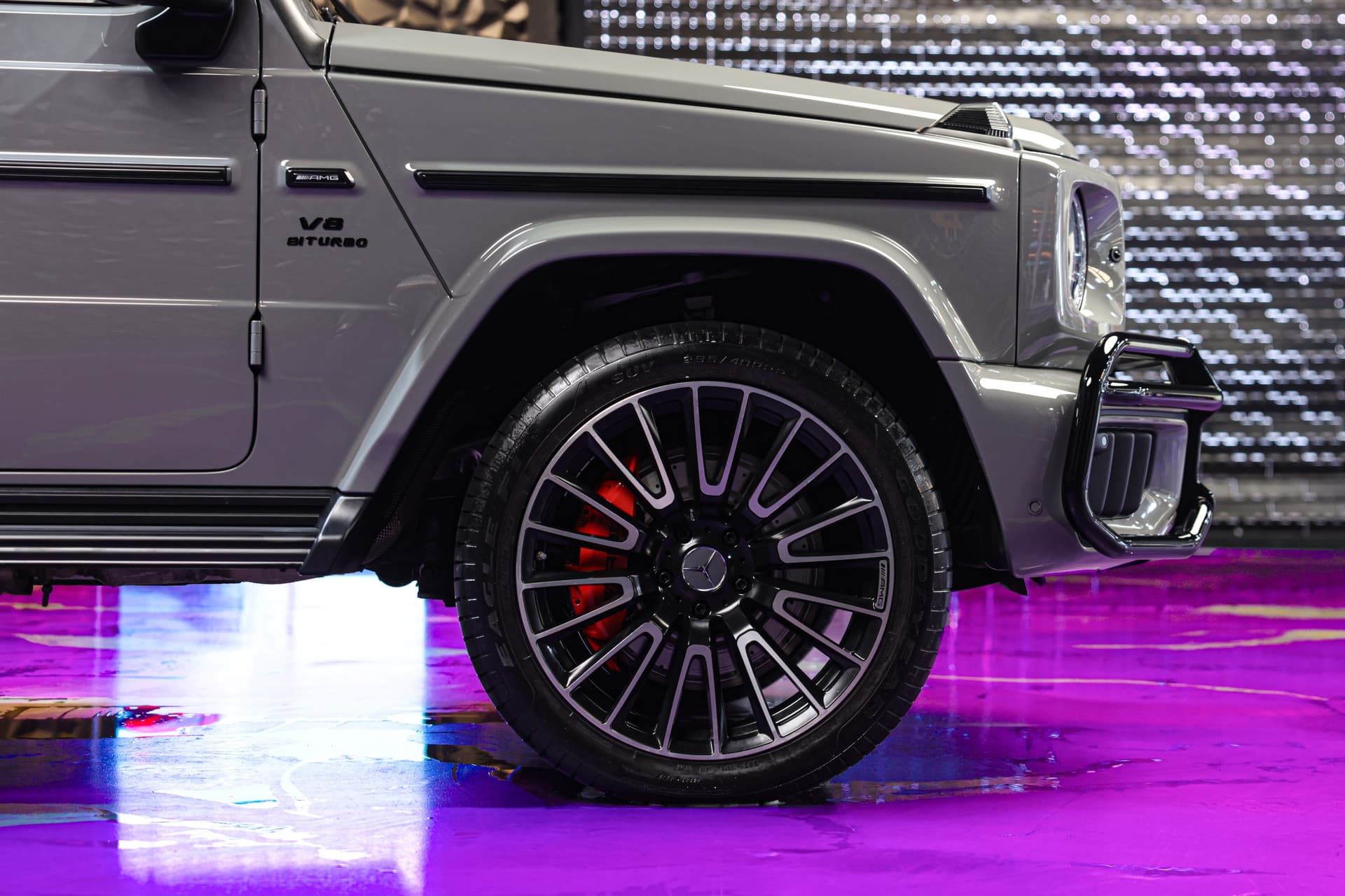 2025 Mercedes-Benz AMG G63 Grey with White Interior 6