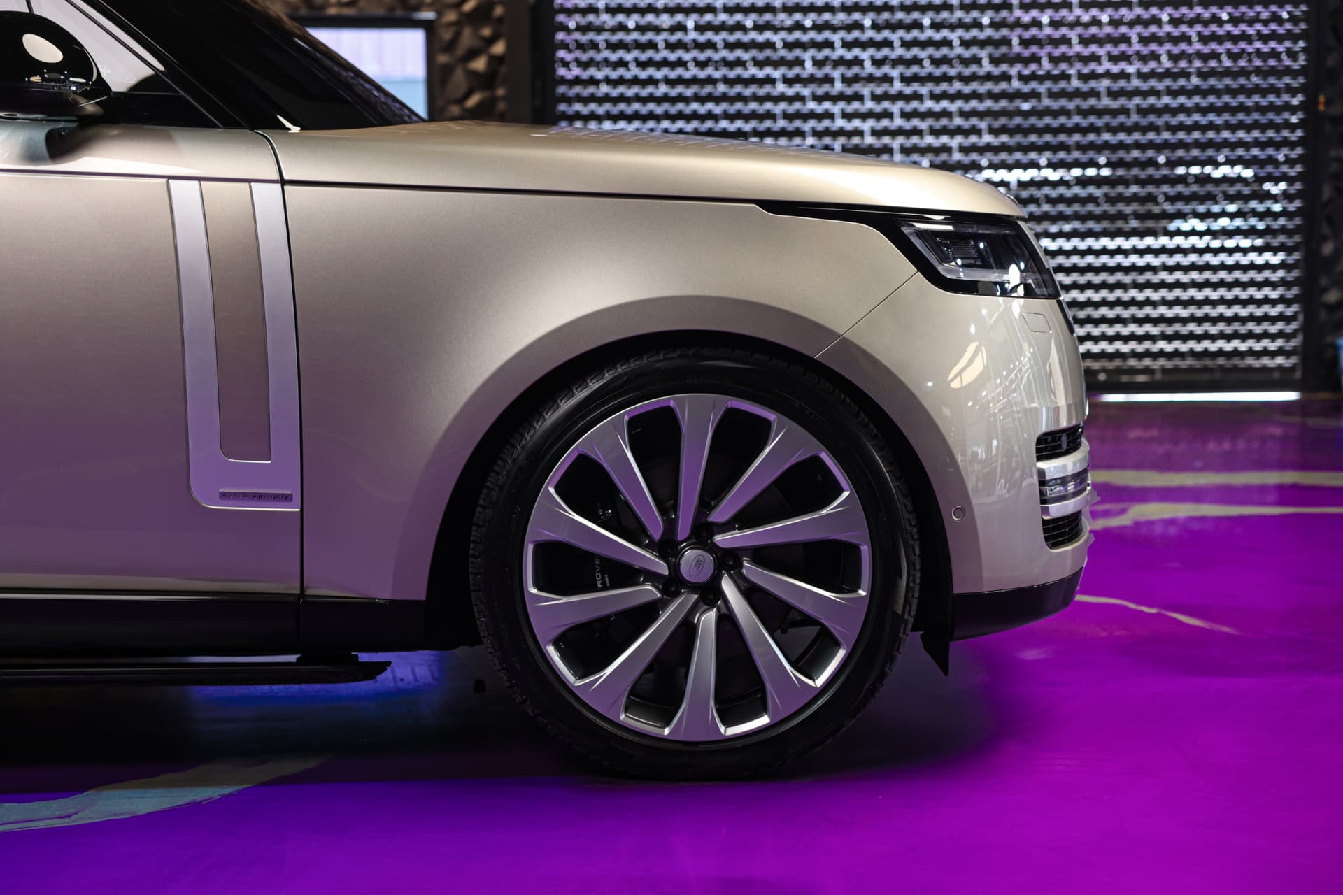 2023 Land Rover Range Rover Autobiography P400 European Specs 6