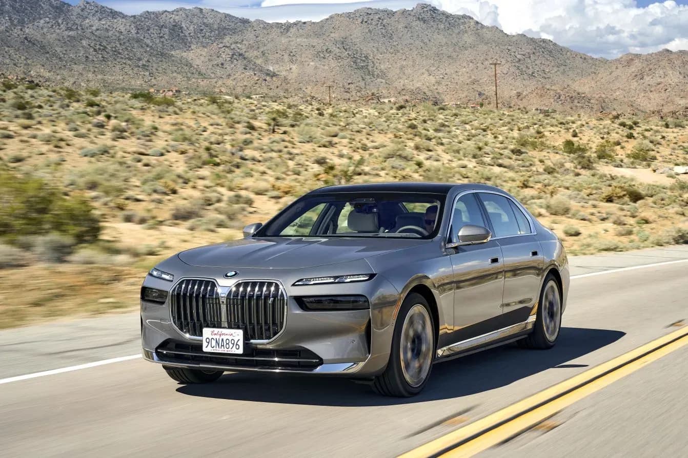 BMW-i7