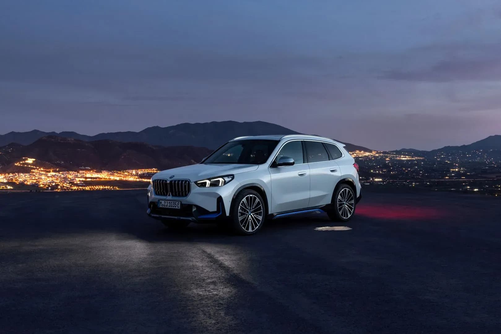 BMW-iX1