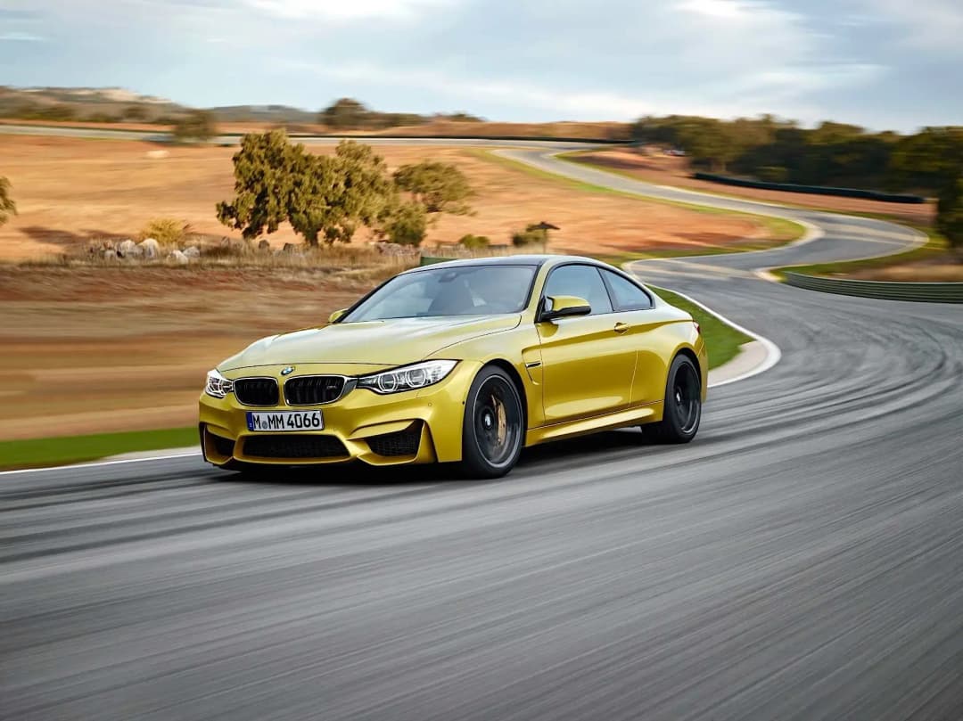 BMW-M4-Coupe-2014