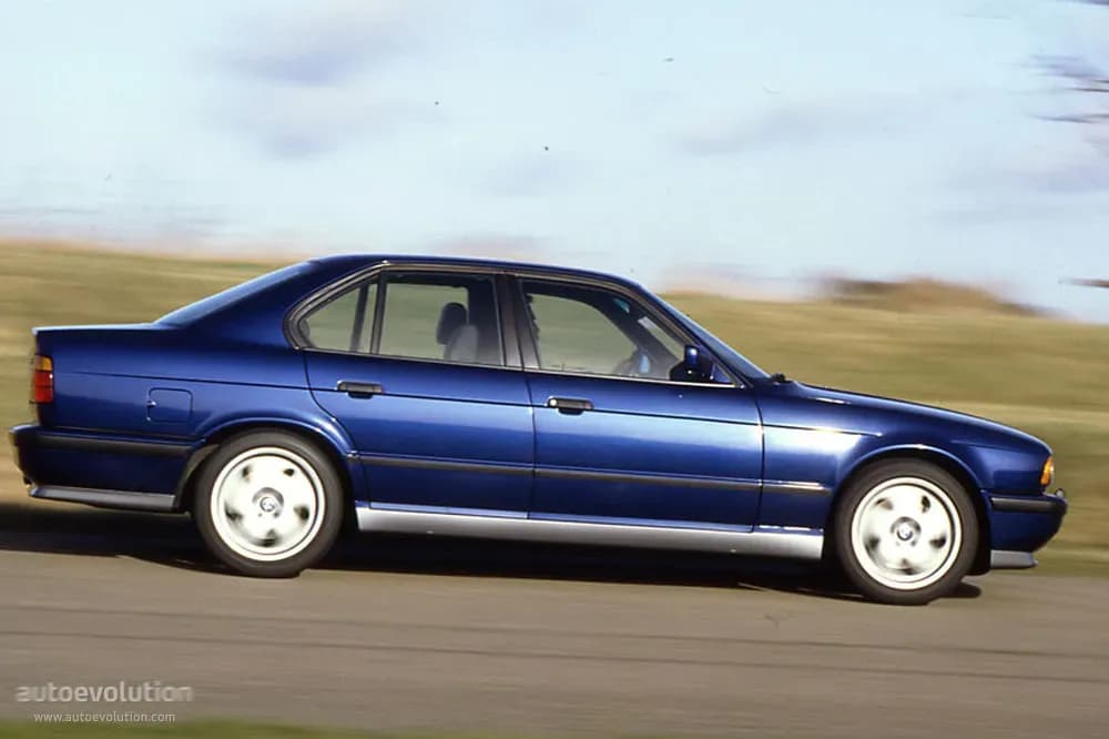 BMW-M5-1988