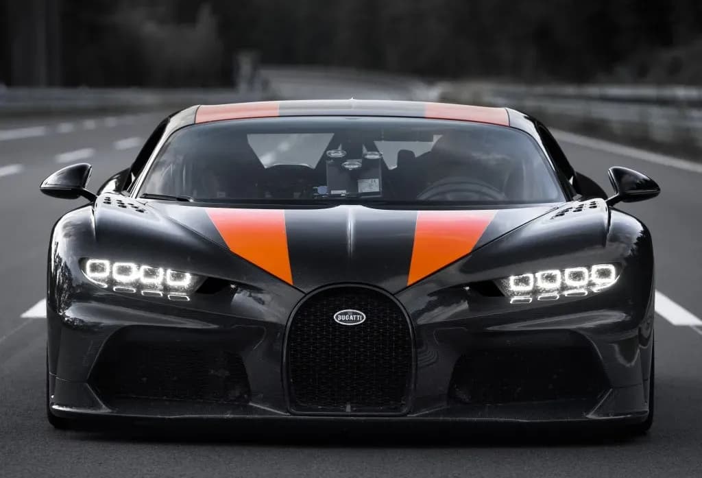 BUGATTI-Chiron