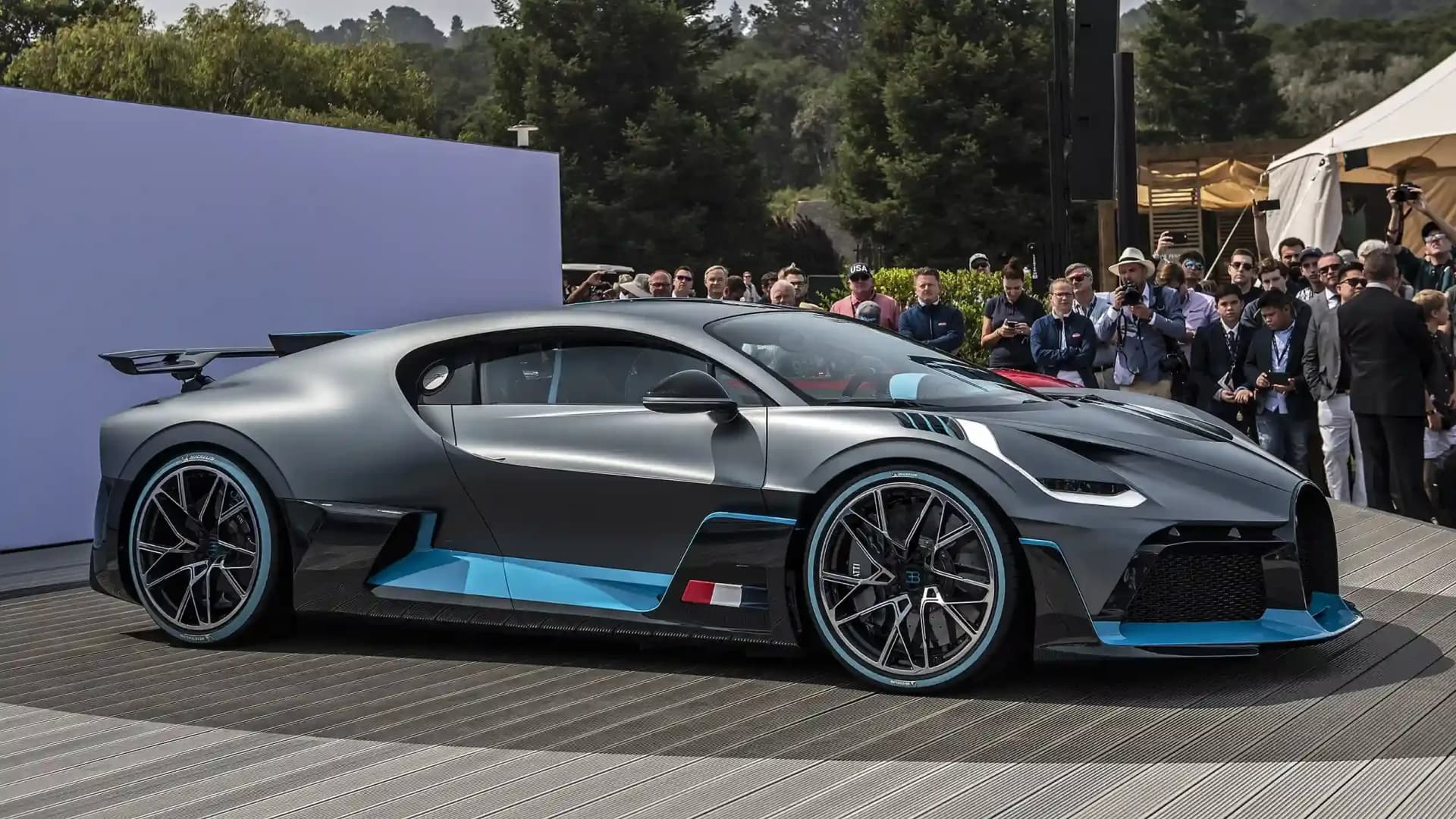 BUGATTI-Divo
