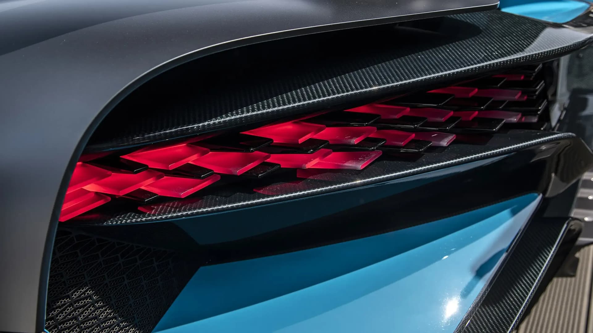 BUGATTI-Divo