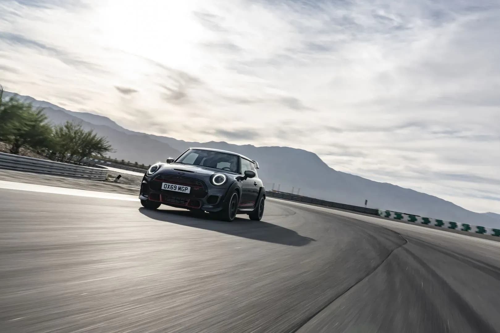 MINI-Hatch