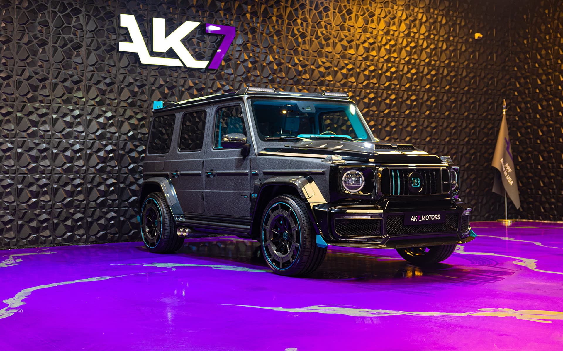 2022 Brabus 900 Rocket Edition Black & Tiffany