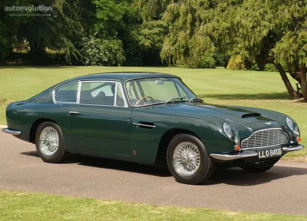 ASTON-MARTIN-DB6