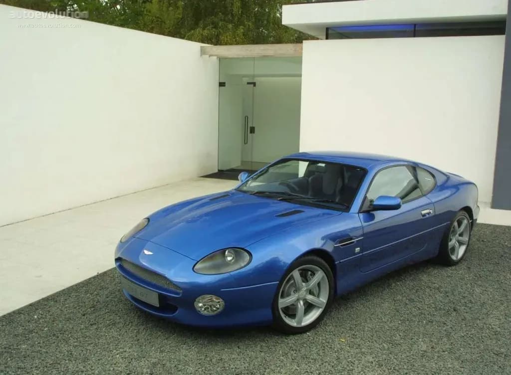 ASTON-MARTIN-DB7