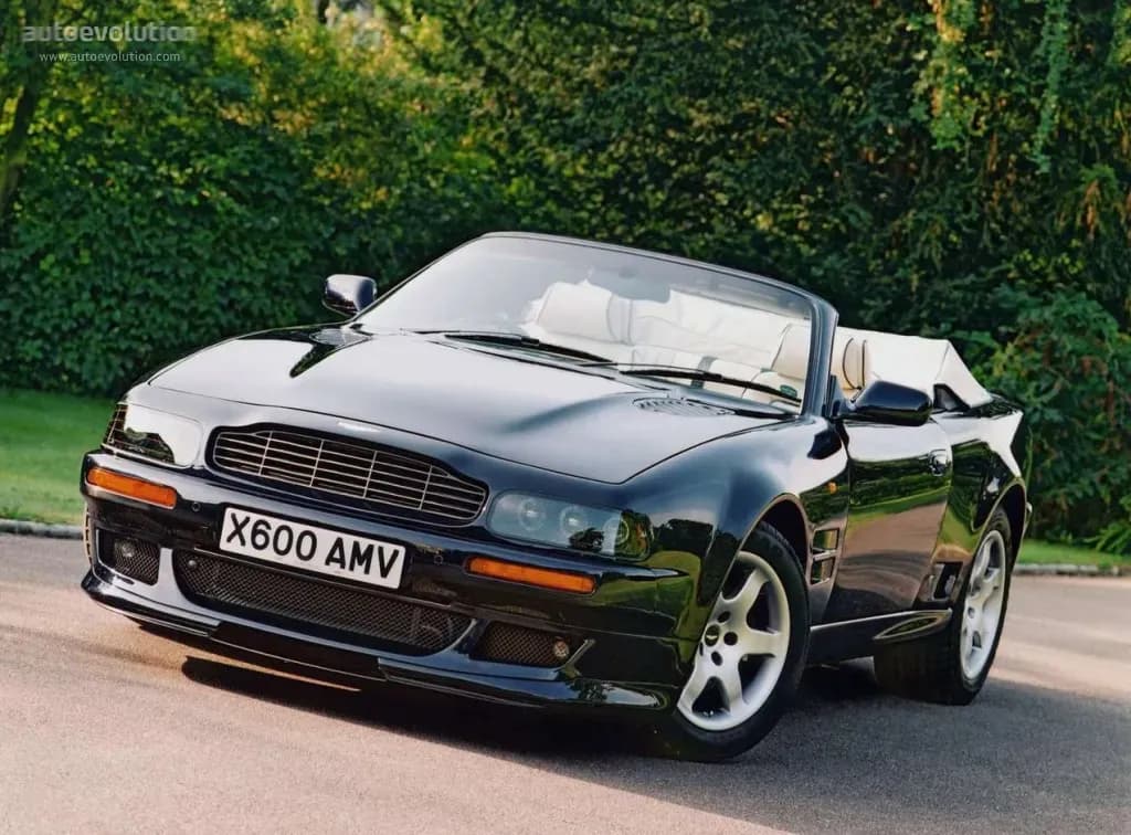 ASTON-MARTIN-V8-Volante