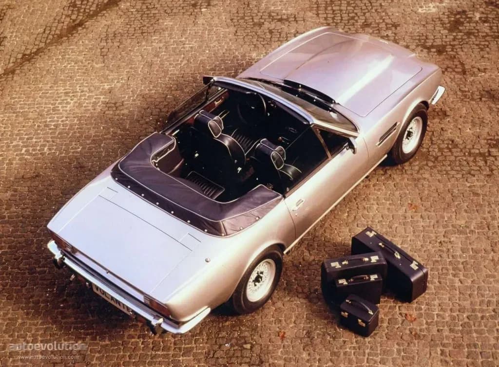 ASTON-MARTIN-V8-Volante