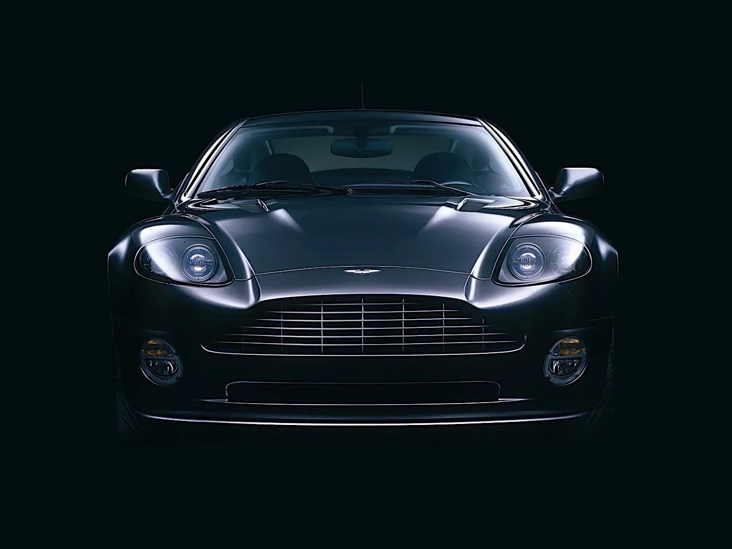 ASTON-MARTIN-Vanquish-S