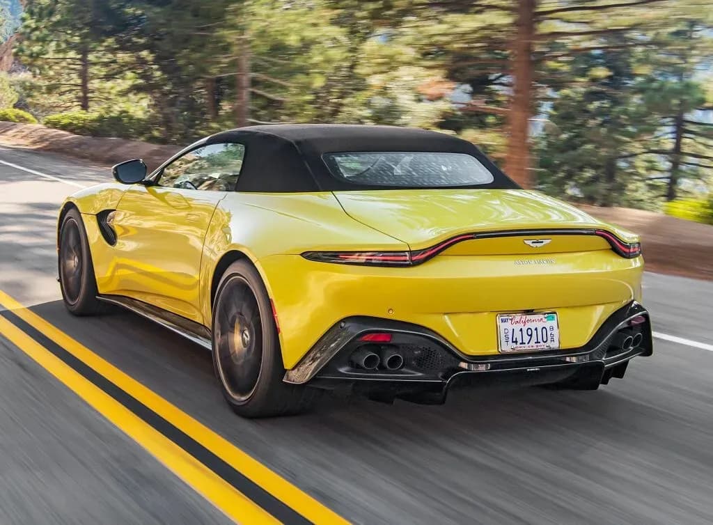 ASTON-MARTIN-Vantage-Roadster