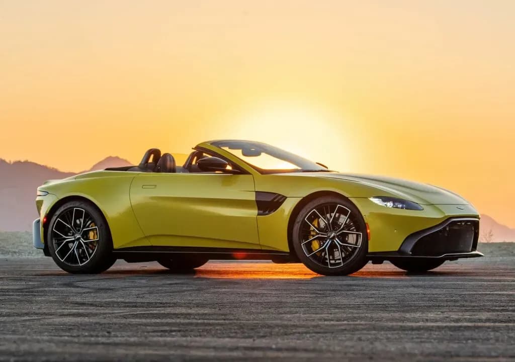 ASTON-MARTIN-Vantage-Roadster