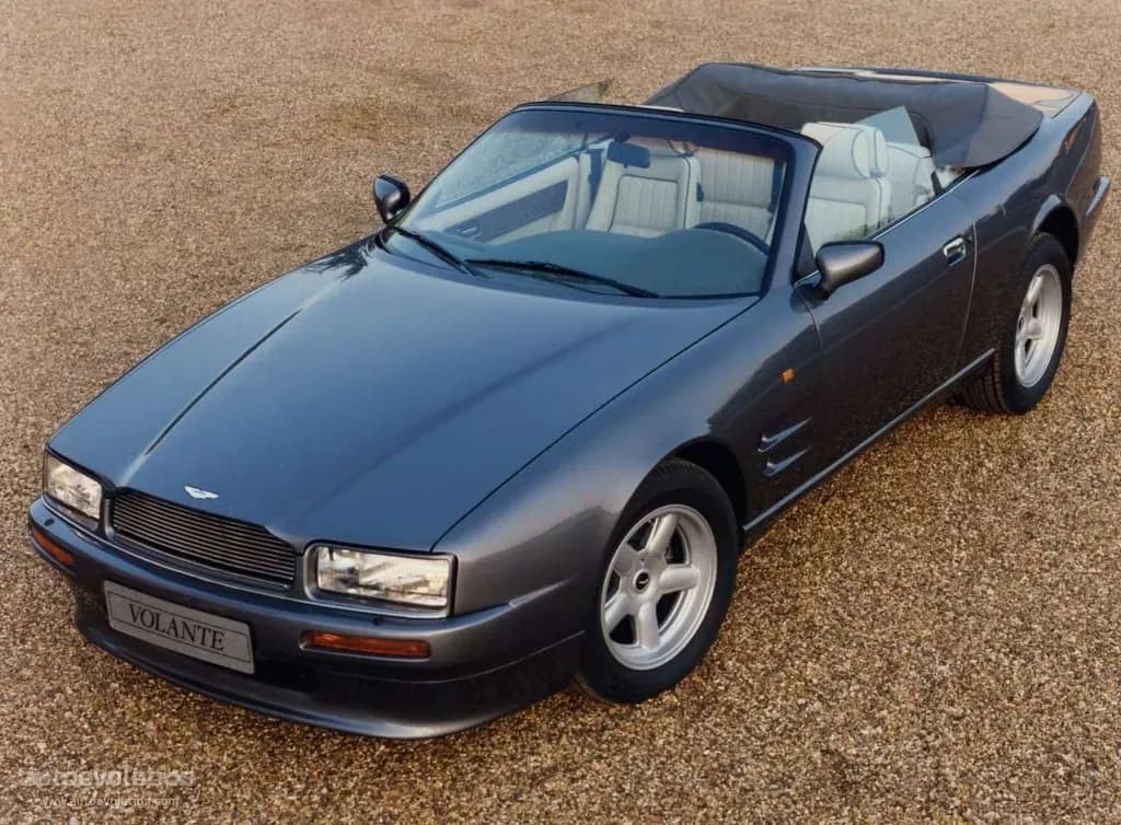 ASTON-MARTIN-Virage-Volante