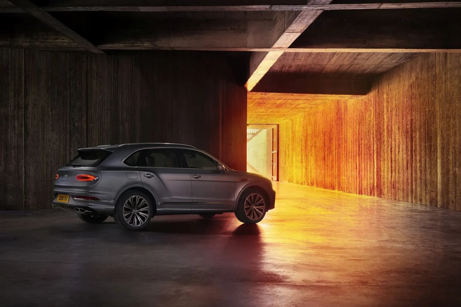 BENTLEY-Bentayga