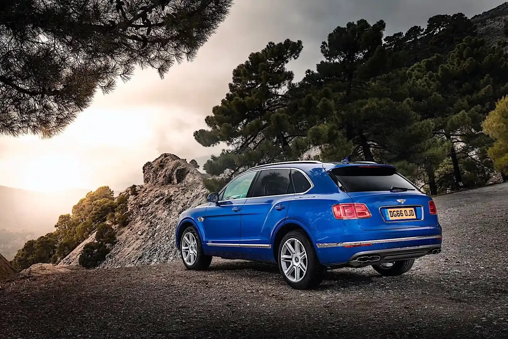 BENTLEY-Bentayga
