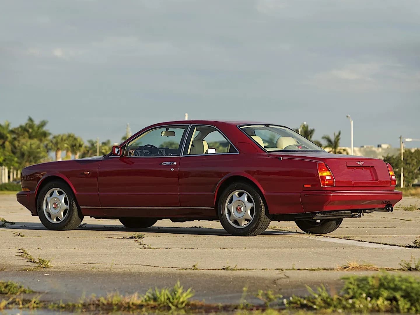 BENTLEY-Continental