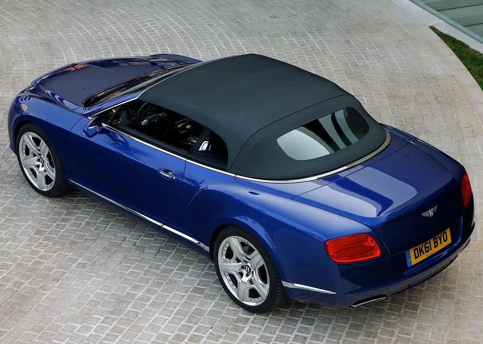 BENTLEY-Continental-GTC
