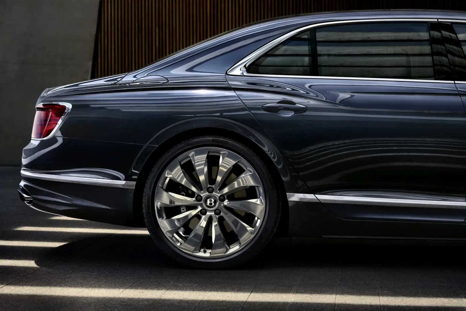 BENTLEY-Flying-Spur
