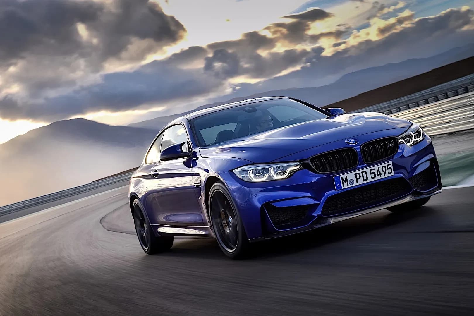 BMW-M4-CS