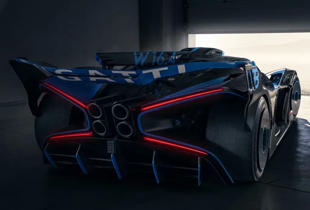 BUGATTI-Bolide