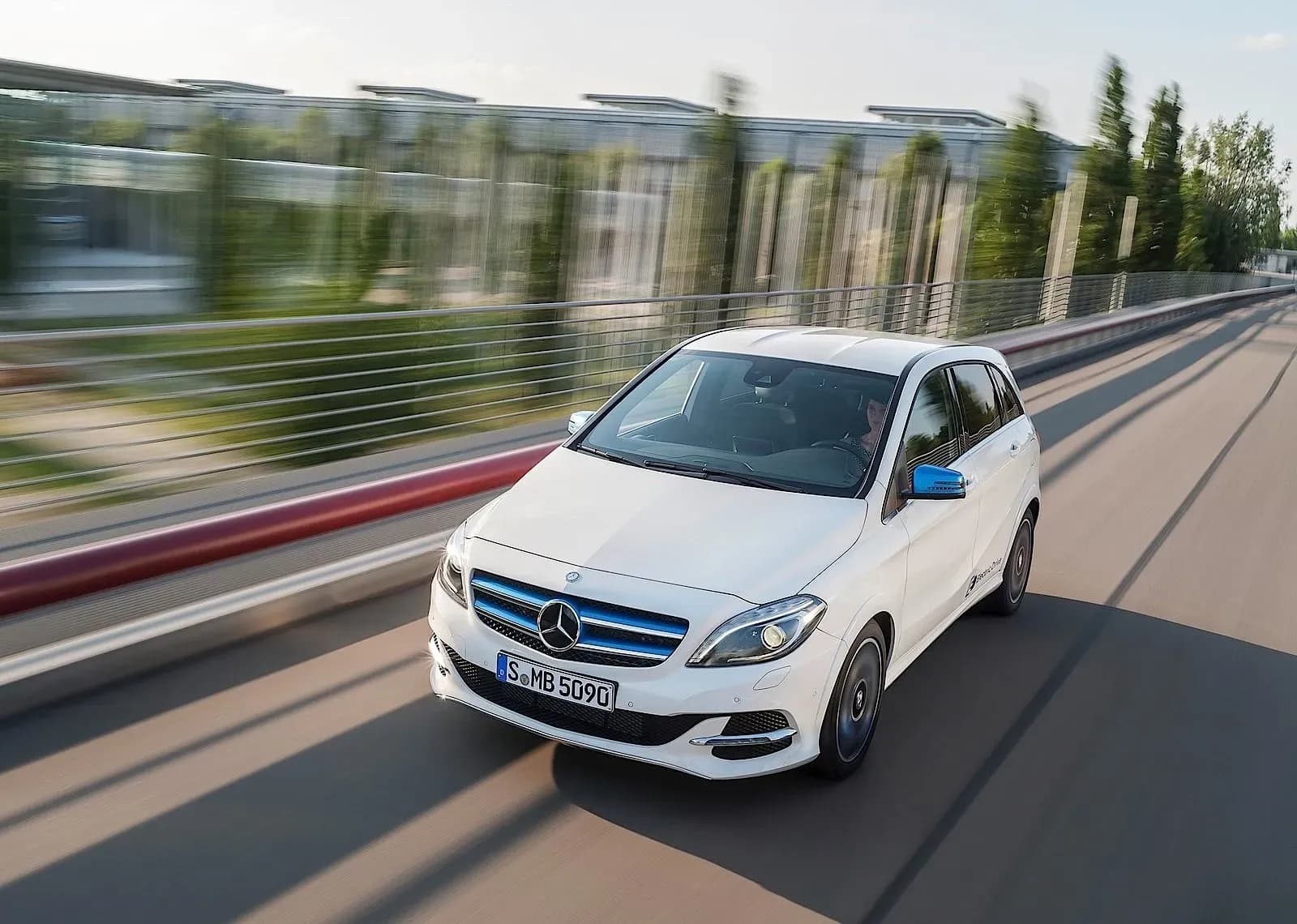 MERCEDES-BENZ-B-Klasse